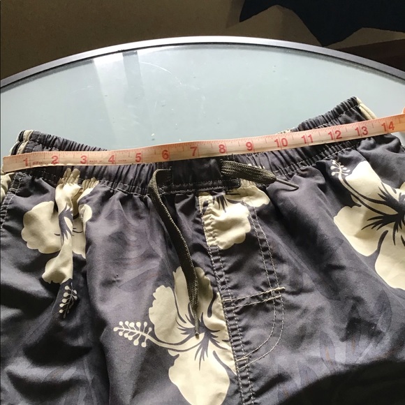 Men’s Hawaiian Print Swim Trunks - Picture 12 of 16